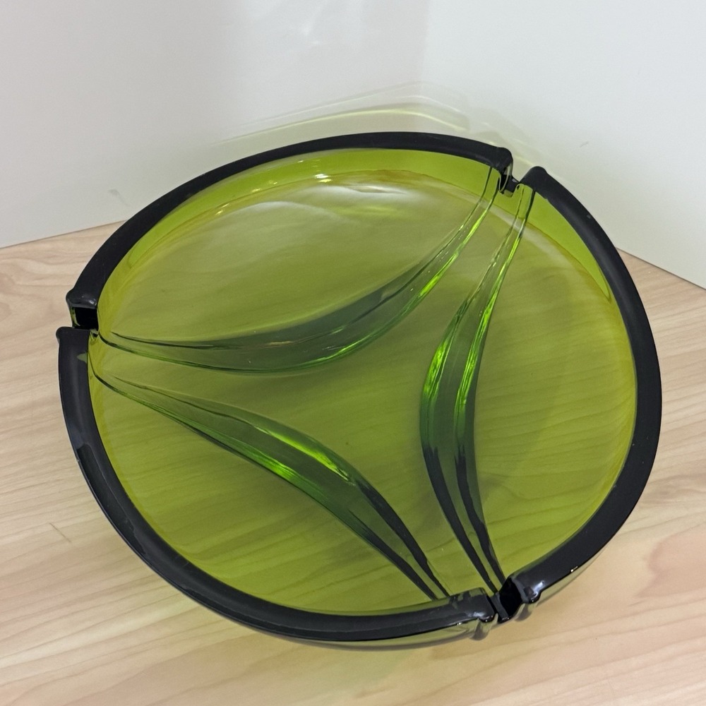 Vintage MCM Viking Epic Drape Large Avocado Green 3 Rest Tri-Corner Ashtray 8.5"